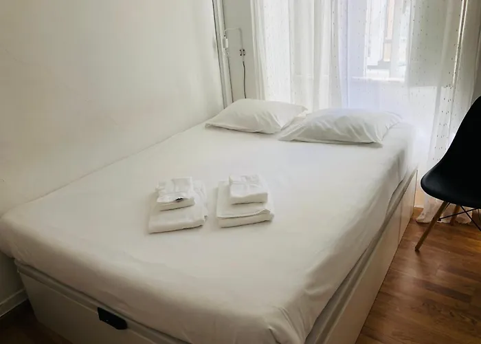 بيت ضيافة Rooms4all